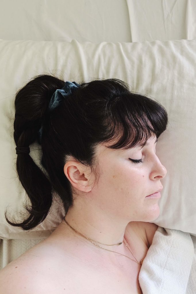 Make a New Scrunchie One of Your First Bedsharing Tools